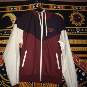 Nike windbreaker jacket